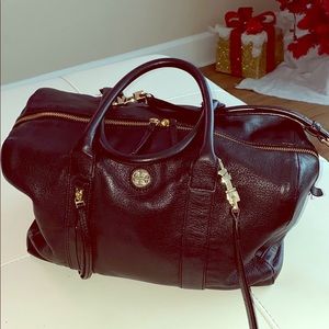 🎁AUTHENTIC TORY BURCH DUFFLE-BAG🍁